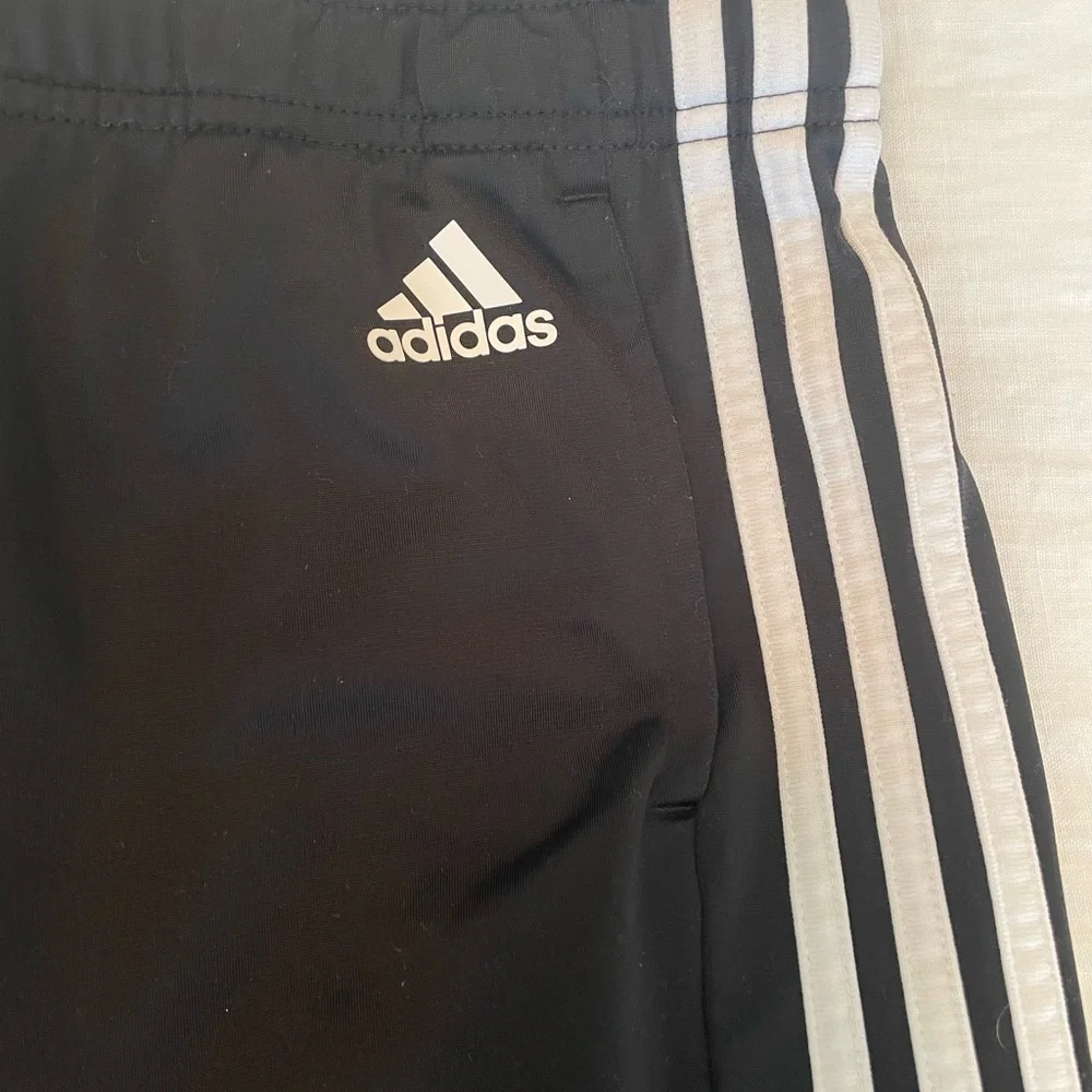 Adidas classic track pants - Picture 2 of 3